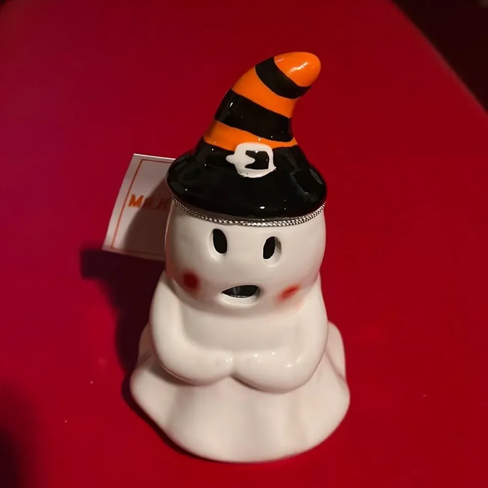 NWT mini light up ghost